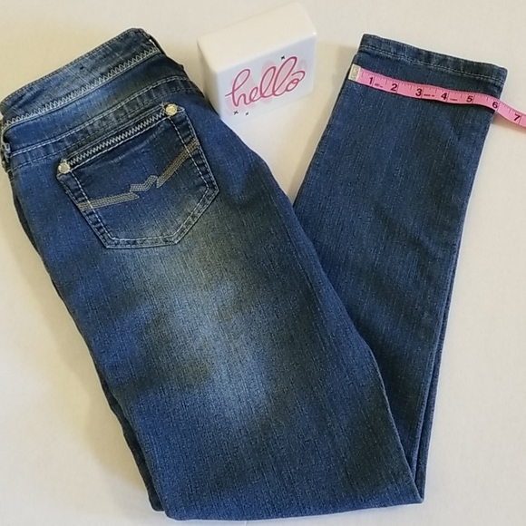 Eighty Eight Perfect Distressed Jeans Sz 9 - Picture 3 of 12